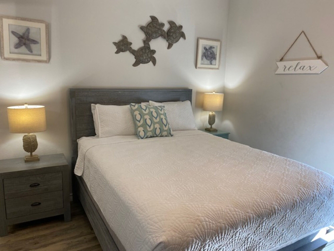 Bedroom, Seashell Beach by Silver Sands Vacation Rentals, Nueces