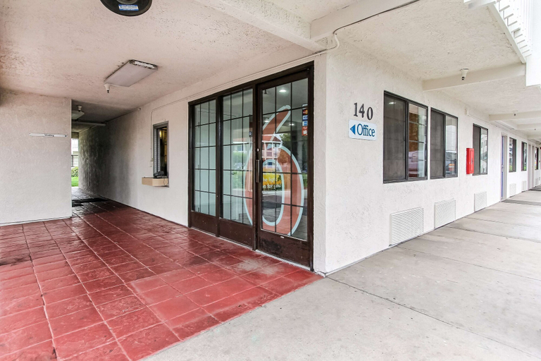 Others 5, Motel 6 Salinas, CA - North Monterey Area, Monterey