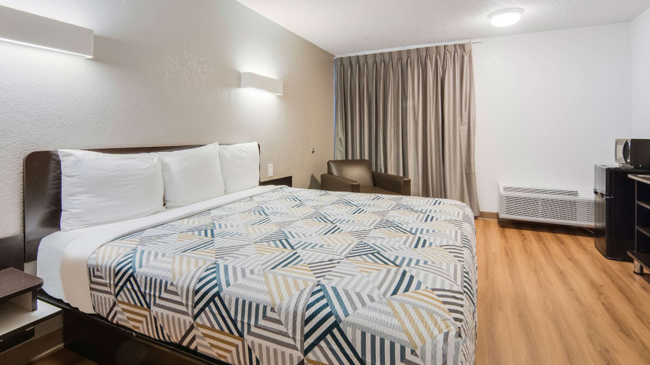 Bedroom 3, Motel 6 Addison, TX - Dallas, Dallas