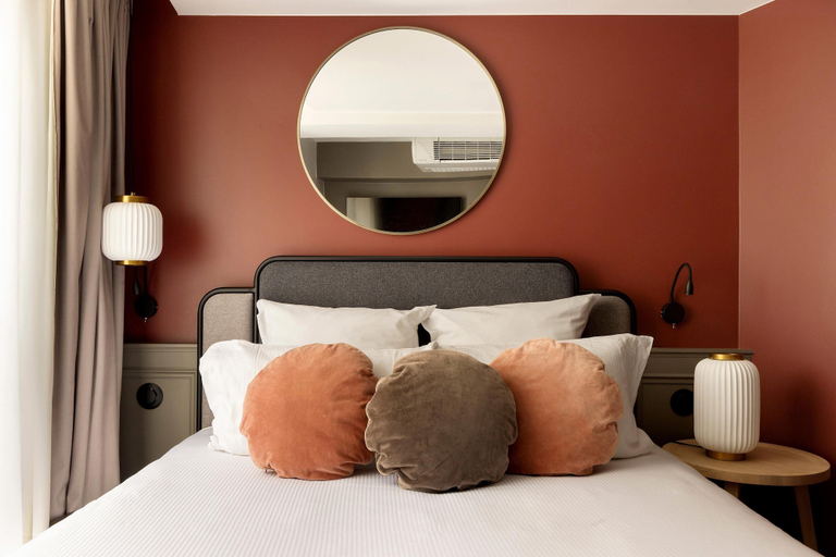 Bedroom 3, La Dépendance, Paris