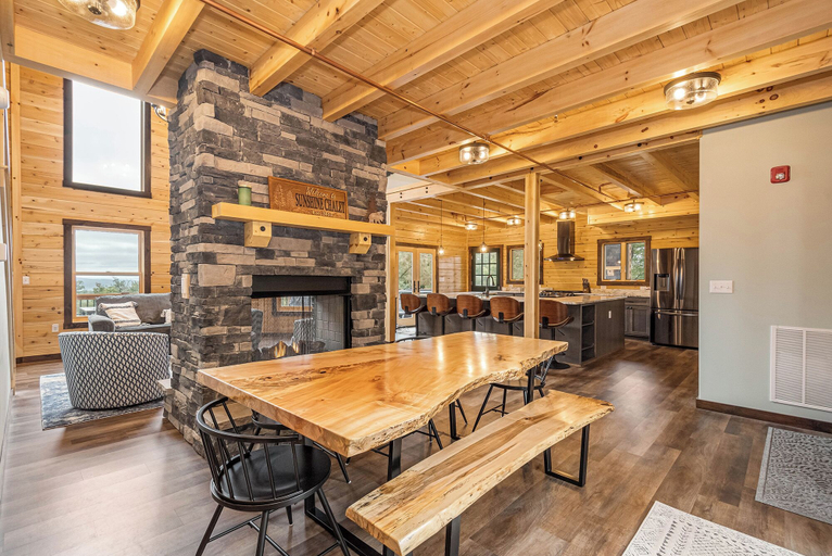 Food & Drinks 4, Sunshine Chalet by Taylor Made Deep Creek, Garrett