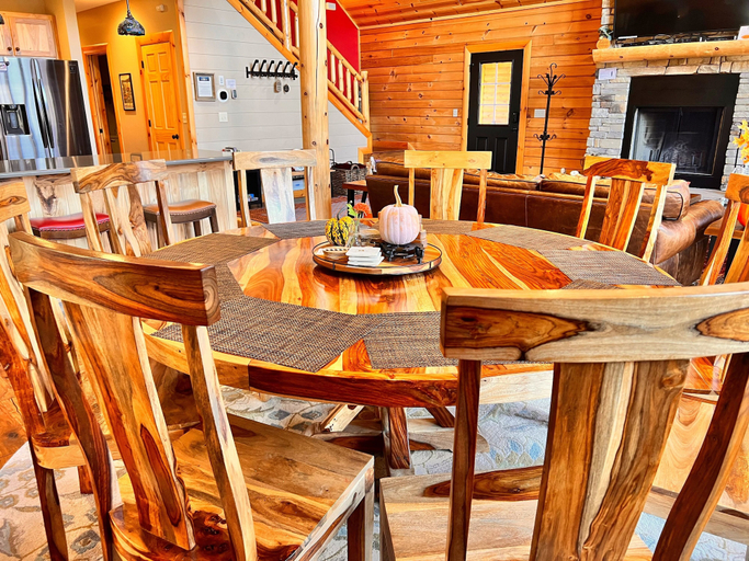 Food & Drinks, Parhelion Chalet by Taylor Made Deep Creek, Garrett