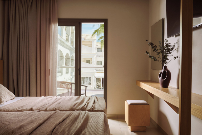 Bedroom 3, Atlantis Hotel, Ionian Islands