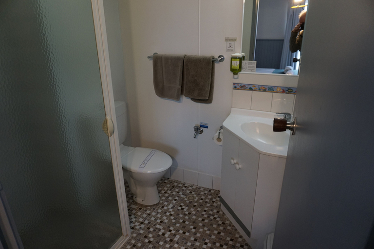 Bathroom 3, Central Motel Port Fairy, Moyne - South