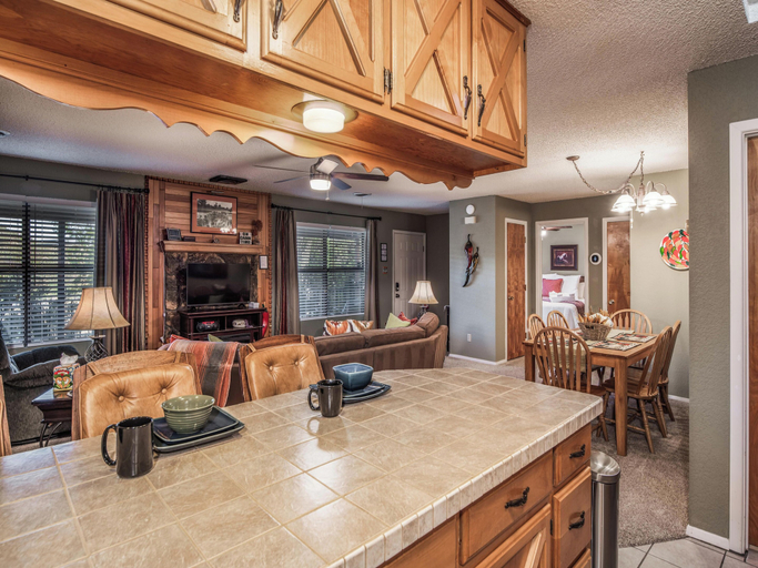 Others 5, Groovy View by Ruidoso Vacation Rentals, Lincoln