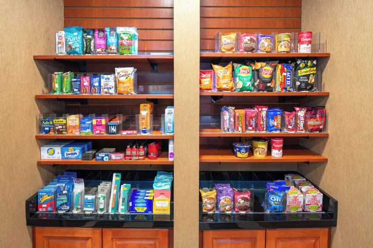Food & Drinks 5, Hampton Inn Omaha West-Lakeside, Douglas