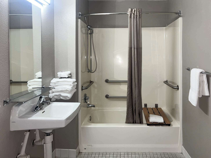 Bathroom 4, Motel 6 Tulare, CA, Tulare