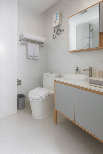 Bathroom 4, Ark Hotel, Ruessei Kaev
