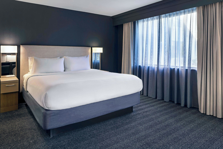 Bedroom 4, Courtyard by Marriott Sacramento Midtown, Sacramento