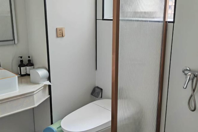 Bathroom 3, Xingfujiudian, Chongqing