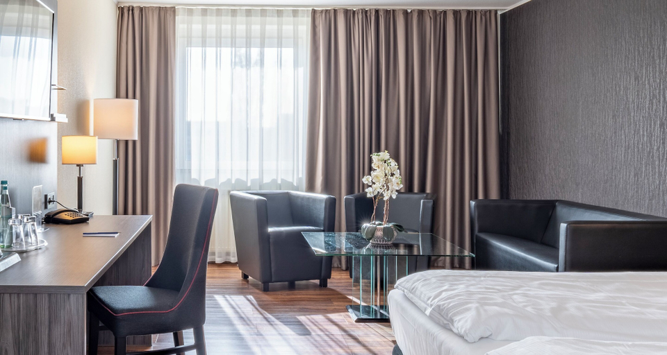 Bedroom 4, PLAZA INN Grevenbroich, Rhein-Kreis Neuss