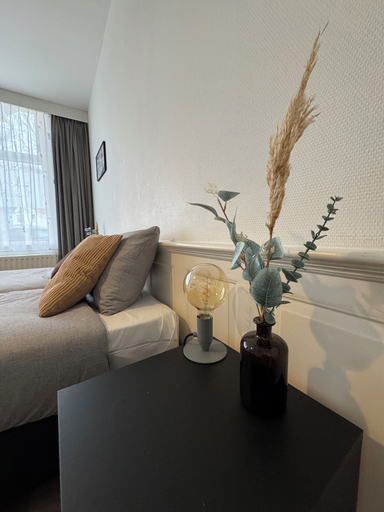 Others 5, Stad & Strandhotel Elisabeth, Vlissingen