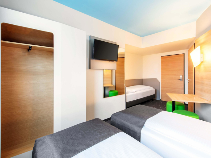Bedroom 4, B&B Hotel Rosenheim, Rosenheim