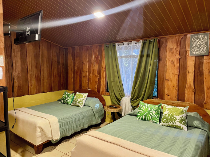 Bedroom 2, Cabañas La Montaña, Puntarenas