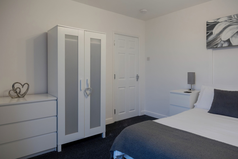 Bedroom 2, Raven House, Herefordshire