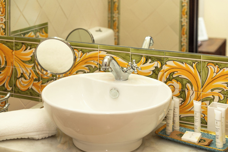 Bathroom 4, The Manor House Celeirós, Sabrosa