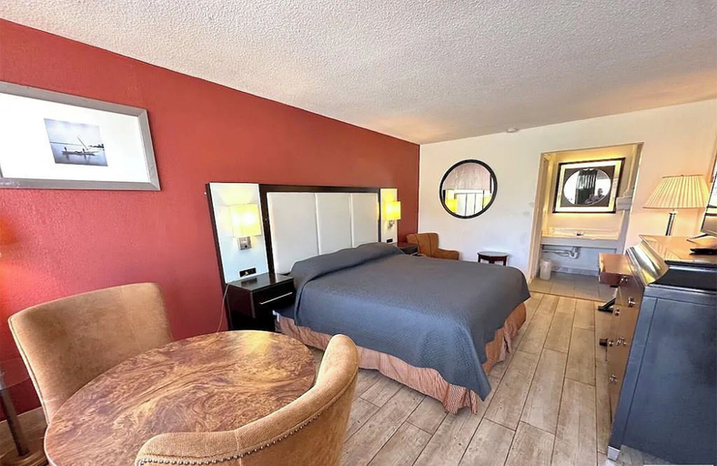 Bedroom 3, Virginian Motel, Patrick