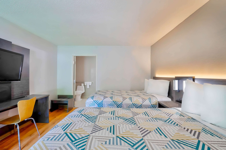 Bedroom 3, Motel 6 Virginia Beach, VA, Virginia Beach