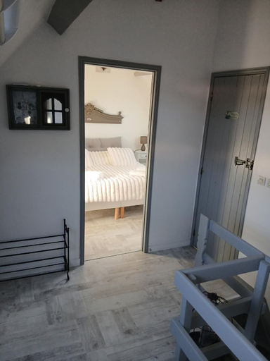 Bedroom 3, Chambres d'Hôtes La Clef des Champs, Manche