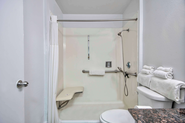 Bathroom 4, Studio 6 Suites – San Bernardino, CA, San Bernardino