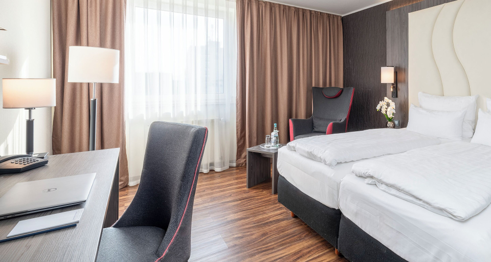 Bedroom 4, PLAZA INN Grevenbroich, Rhein-Kreis Neuss