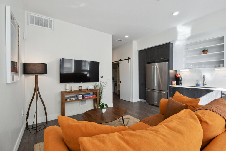 Others 5, Espadin Condos I, Denver
