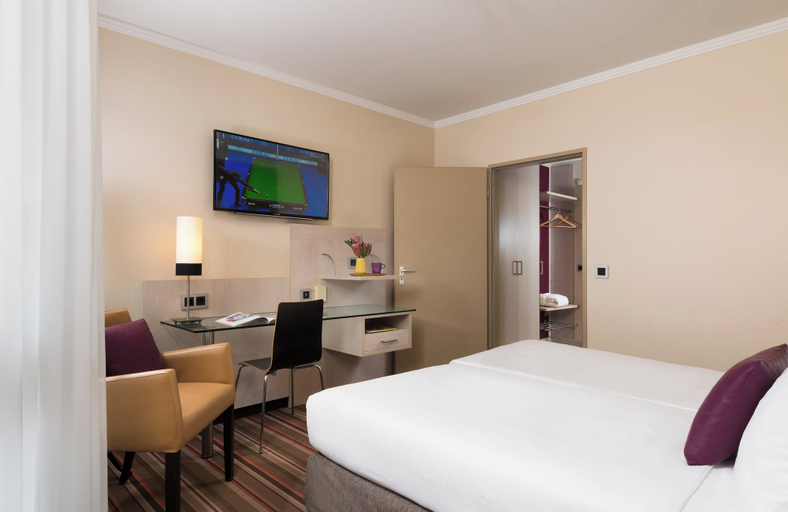 Bedroom 3, Leonardo Hotel & Residenz München, München