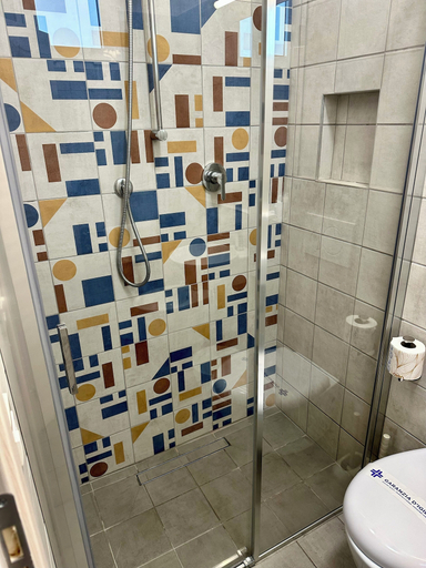 Bathroom 5, Hotel Napoleon, Rimini