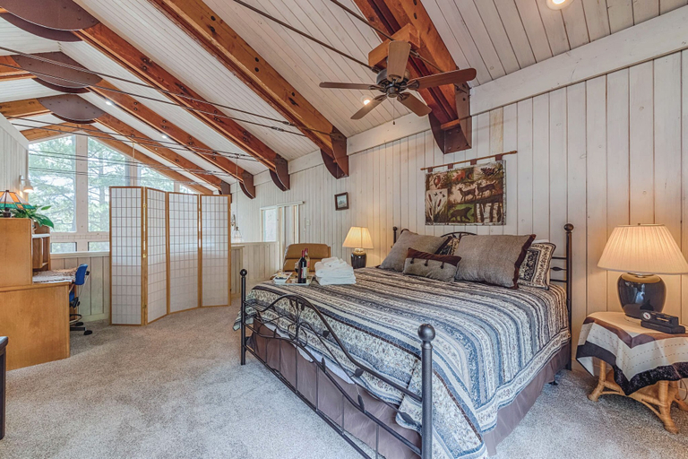 Bedroom 1, Alto Chalet by Ruidoso Vacation Rentals, Lincoln