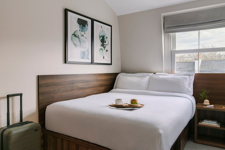Bedroom 3, The Voyage Hotel Paddington, London