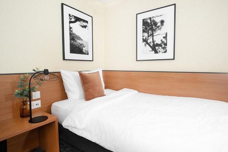 Bedroom 2, HOTEL ENGEL LIESTAL - Business & Lifestyle, Liestal