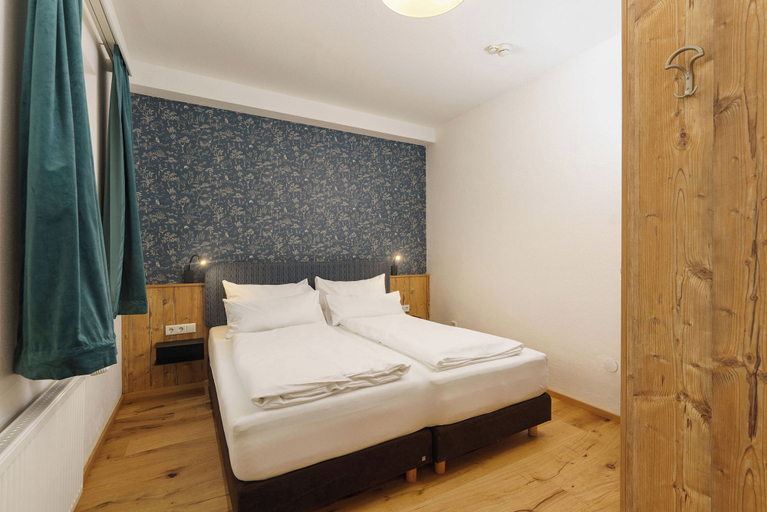 Bedroom 2, Landhaus Hubertus Wellness & Breakfast, Liezen