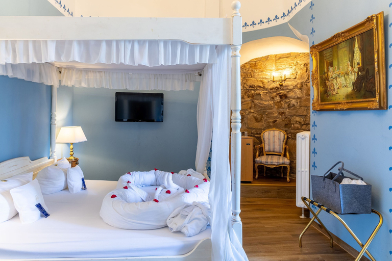 Bedroom 4, Hotel Burg Trendelburg, Kassel