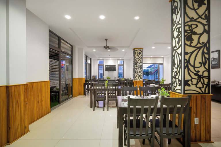 Food & Drinks 5, Hotel Front Beach, Da Nang