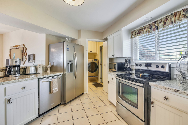 Others 5, Beachfront Seashell by Ryson Vacation Rentals, Galveston