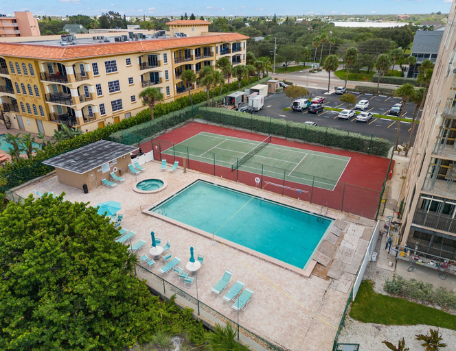 Sport & Beauty, Reflections on the Gulf by Distinctive Beach Rentals, Pinellas