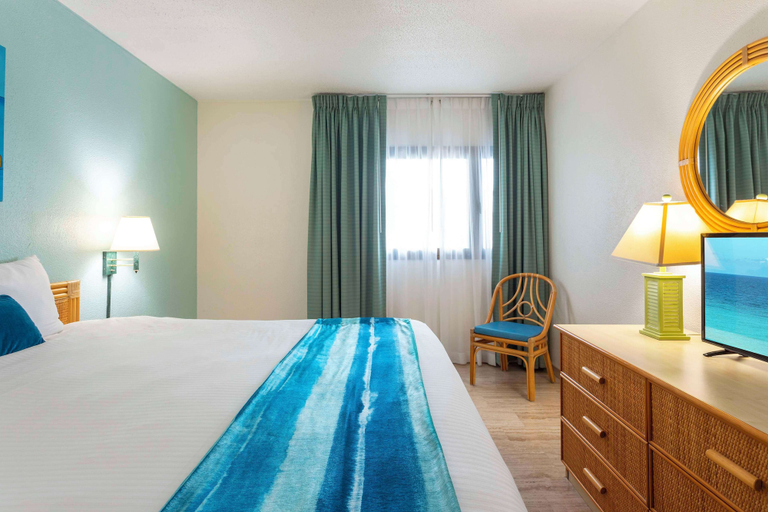 Bedroom 3, Royal Islander Resort La Plage
