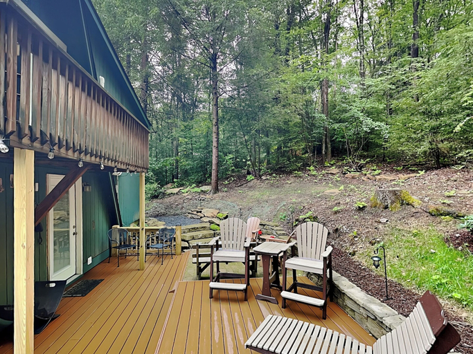 Others 5, Hideaway by Taylor Made Deep Creek, Garrett
