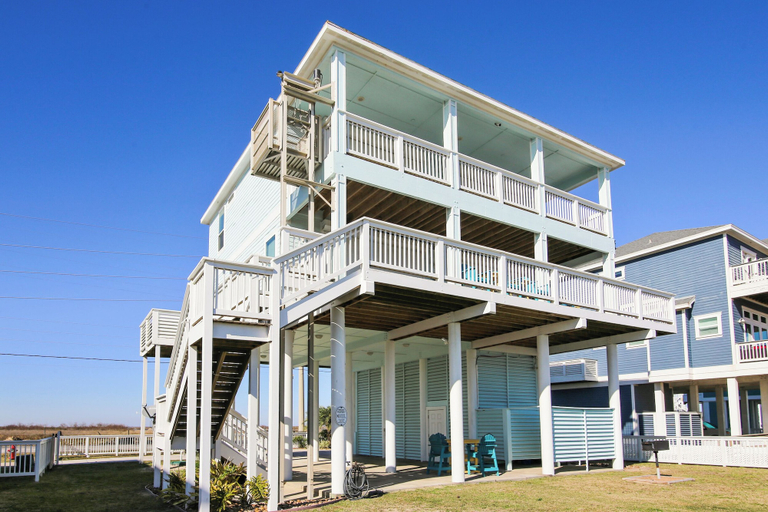 Exterior & Views, Enchanted Beachfront by Ryson Vacation Rentals, Galveston