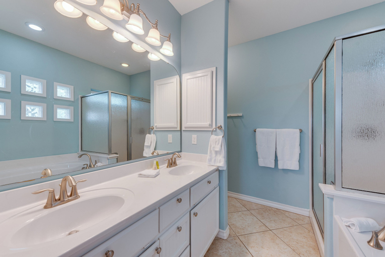 Bathroom, Sandy Cheeks by Silver Sands Vacation Rentals, Nueces
