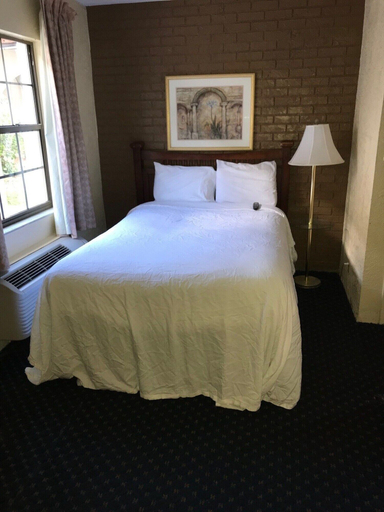 Bedroom 2, Motel 6 Tallahassee, FL – North Monroe, Leon