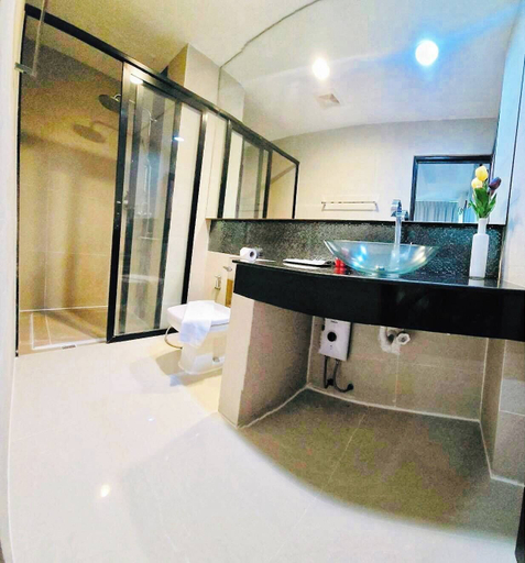 Bathroom 5, The Regizt Hotel Pattaya, Pattaya