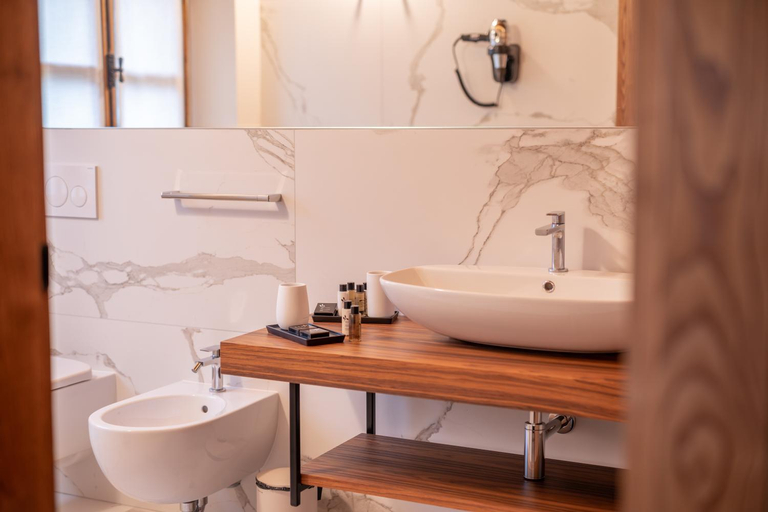 Bathroom 3, Hotel Rosa delle Alpi, Lecco