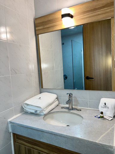 Bathroom 4, Hotel Calvete, Torreón