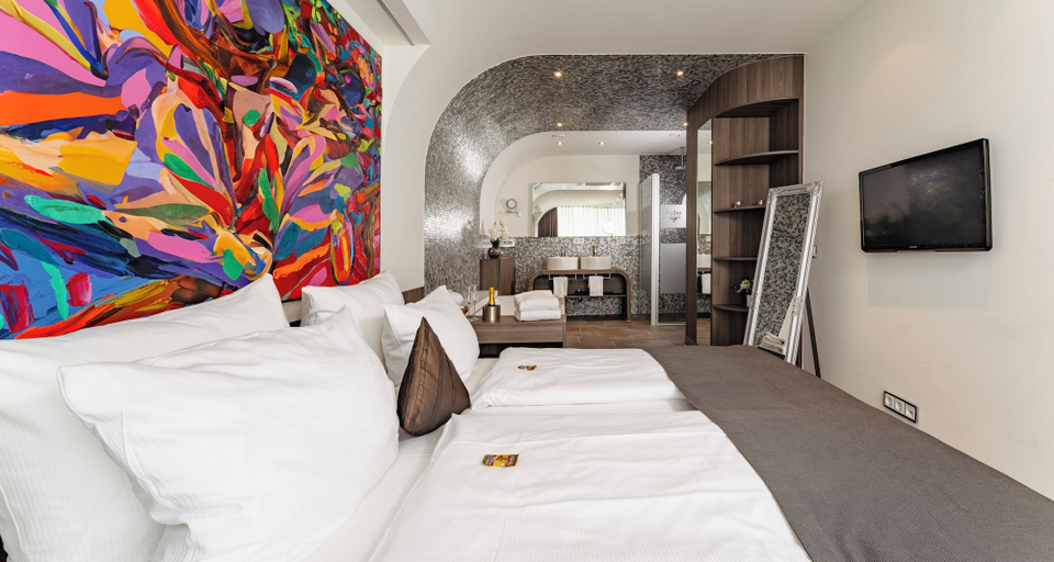Bedroom 4, PLAZA INN Bad Rappenau, Heilbronn