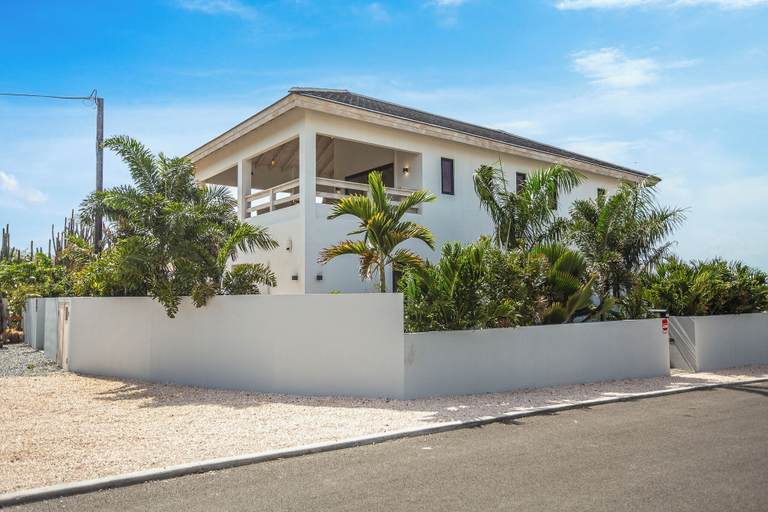 Exterior & Views, Luxurious Ocean View Getaway!