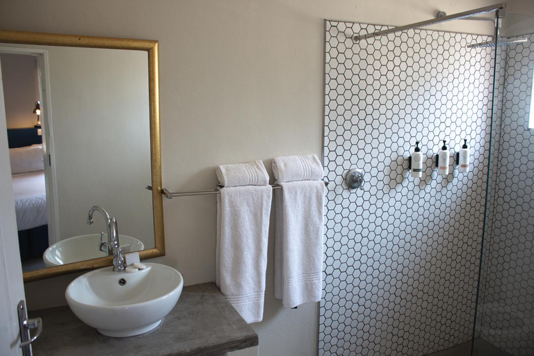 Bathroom 3, Sedia Hotel, Ngamiland East