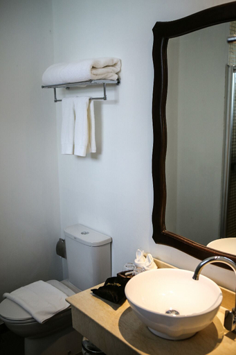 Bathroom 5, Blue Bay Resort, Ko Yao District