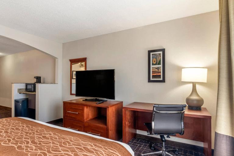 Bedroom 4, Comfort Inn & Suites Lees Summit - Kansas City, Kansas City