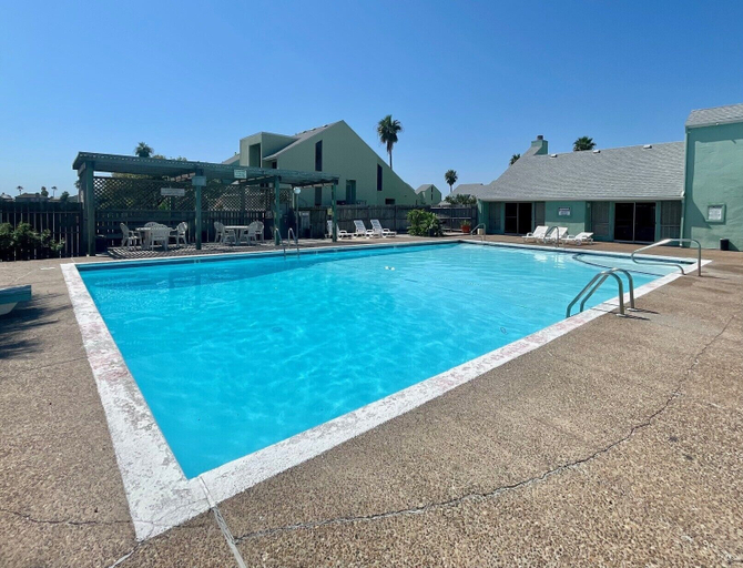 Sport & Beauty 4, Coastal Cozy and a View by Silver Sands Vacation Rentals, Nueces